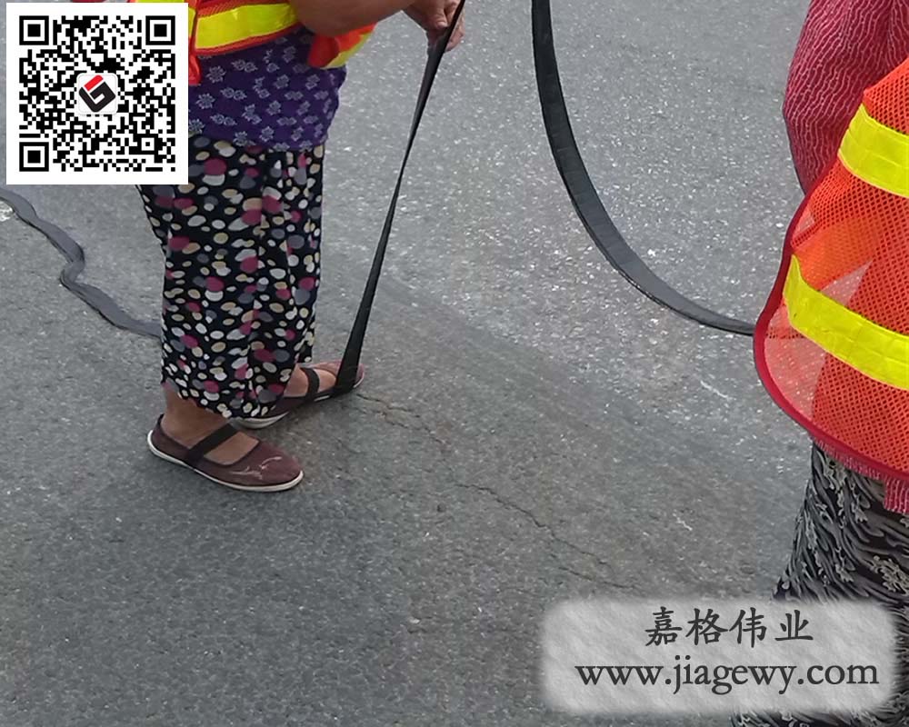 貼縫帶施工省時(shí)省力，無(wú)需專用設(shè)備